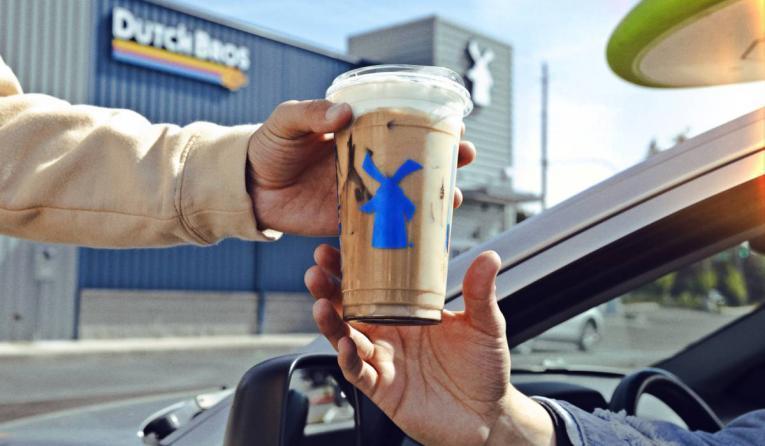 Best Oat Milk Drinks At Dutch Bros (2)