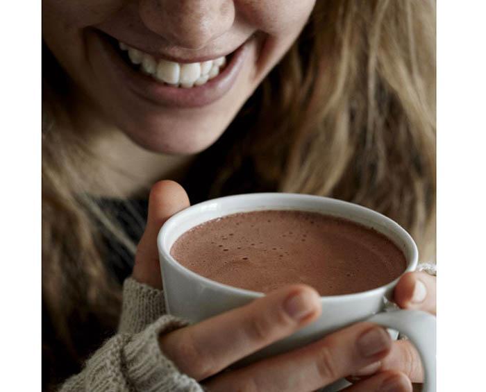 Can You Drink Hot Chocolate With A Sore Throat-5