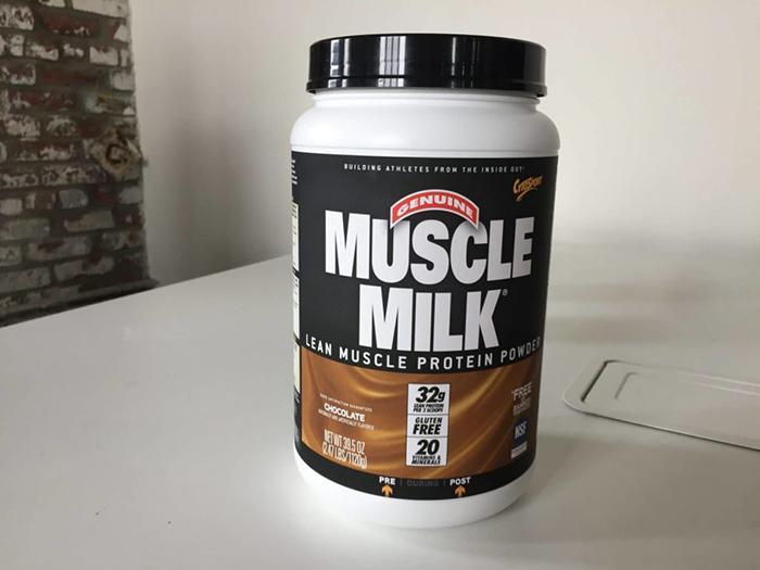 Muscle Milk Vs Body Fortress (2)