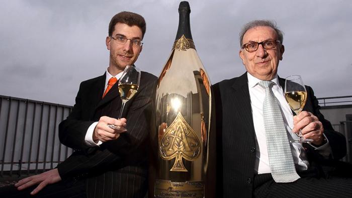 100000 Dollar Bottle Champagne (2)