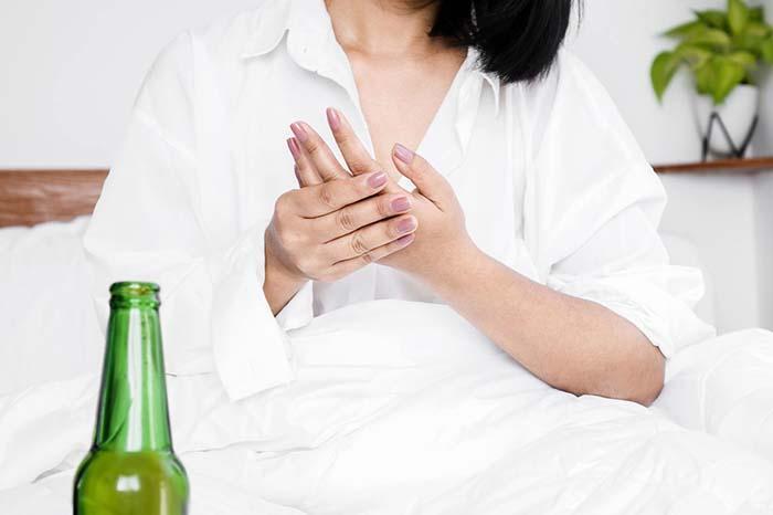 Joint Pain After Drinking Alcohol (1)