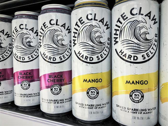 How Many Ounces in a White Claw (2)