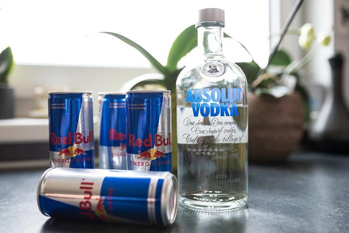 What Is A Redbull And Vodka Called (3)