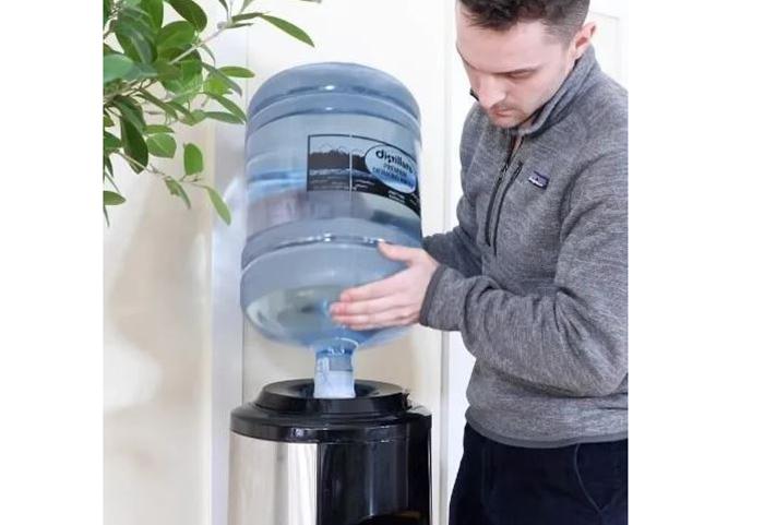 How Many Pounds Is 5 Gallons Of Water Expert Approved Chesbrewco