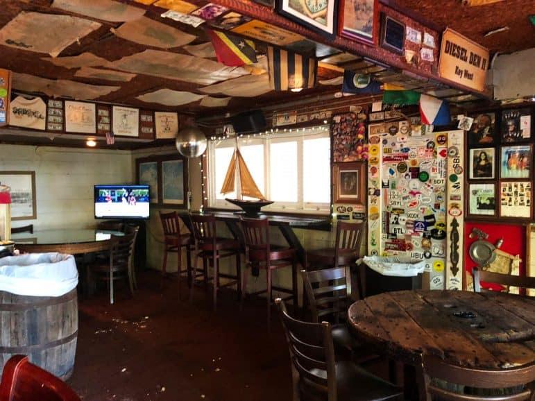 Best Dive Bars In Key West-2