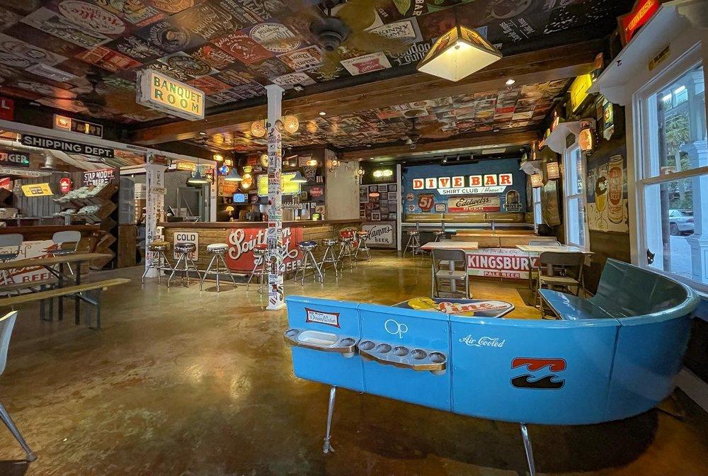 Best Dive Bars In Key West-5